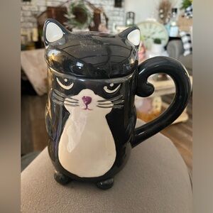 7 2/$10 Cat Mug-streamline crack top make a great planter p04